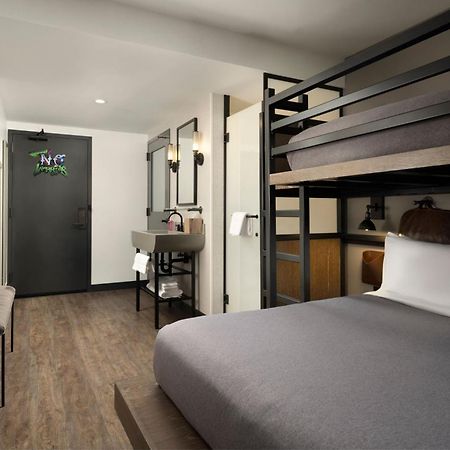 Hotel Moxy Chicago Downtown Zewnętrze zdjęcie
